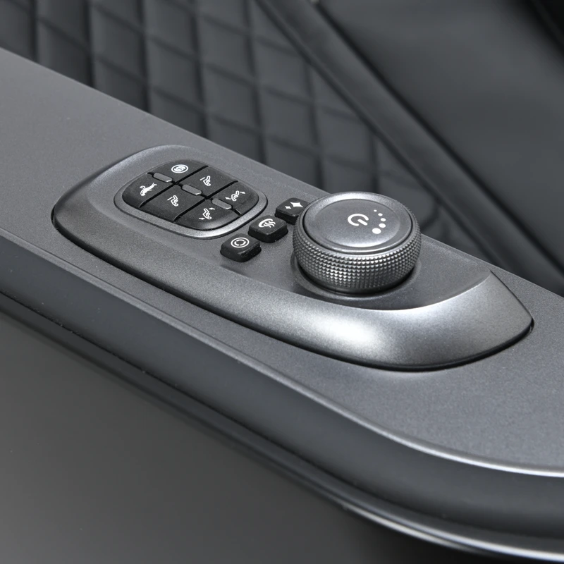 Titan TP-Epic 4D Massage Chair thumbnail 8